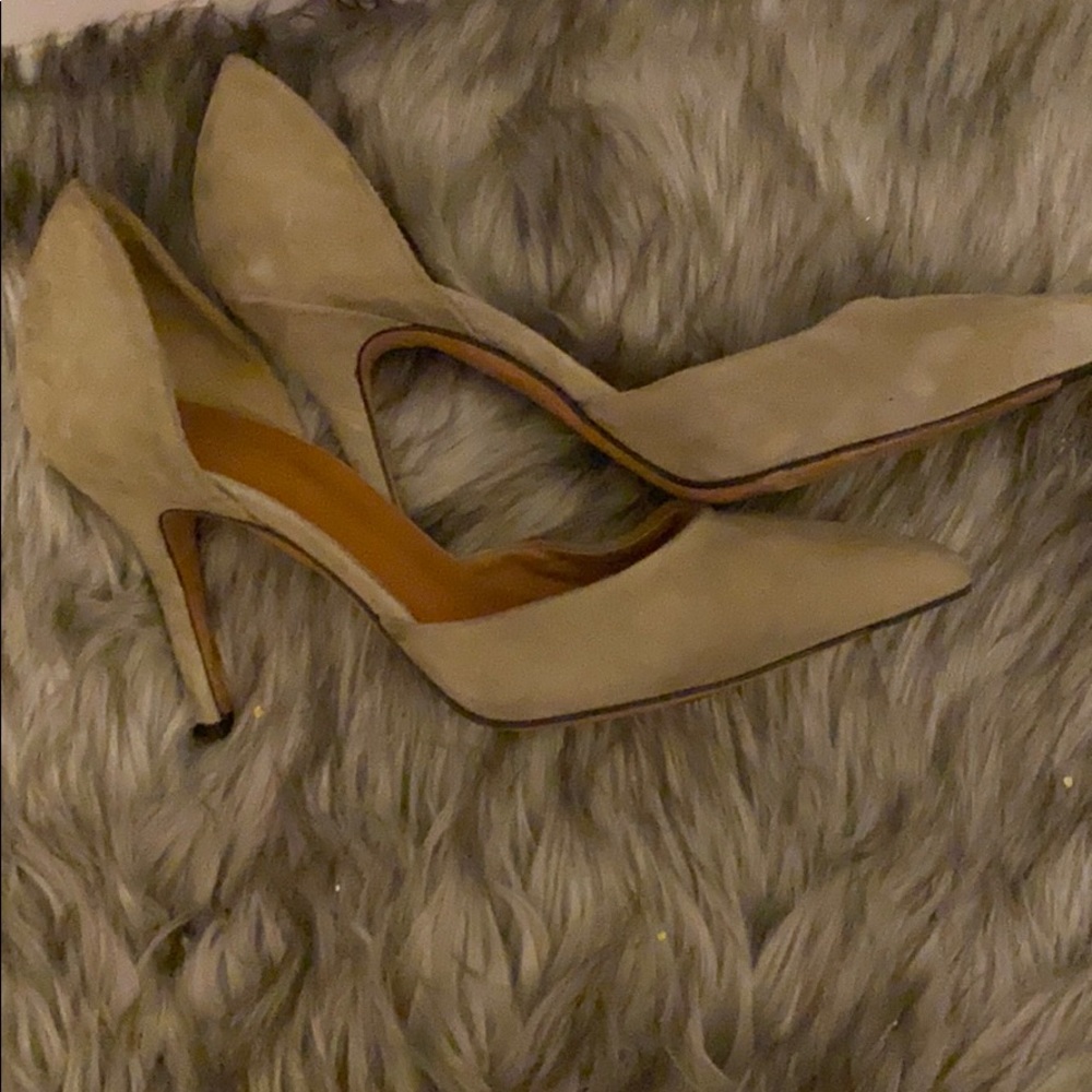 Shoes - Picture 2 of 3